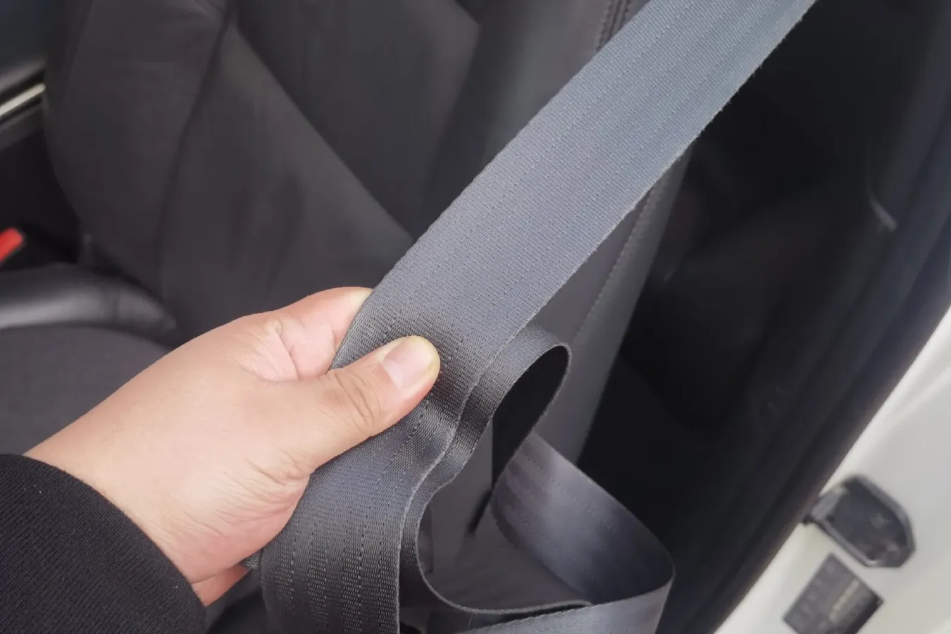 2013 Volvo C30 2.0L 145HP L4 6DCT,autocango,china used car exporter,china ev exporter,chinese used car exporter,chinese used ev exporter