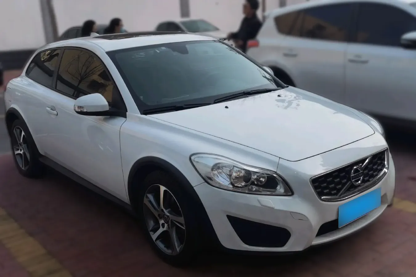 2013 Volvo C30 2.0L 145HP L4 6DCT,autocango,china used car exporter,china ev exporter,chinese used car exporter,chinese used ev exporter