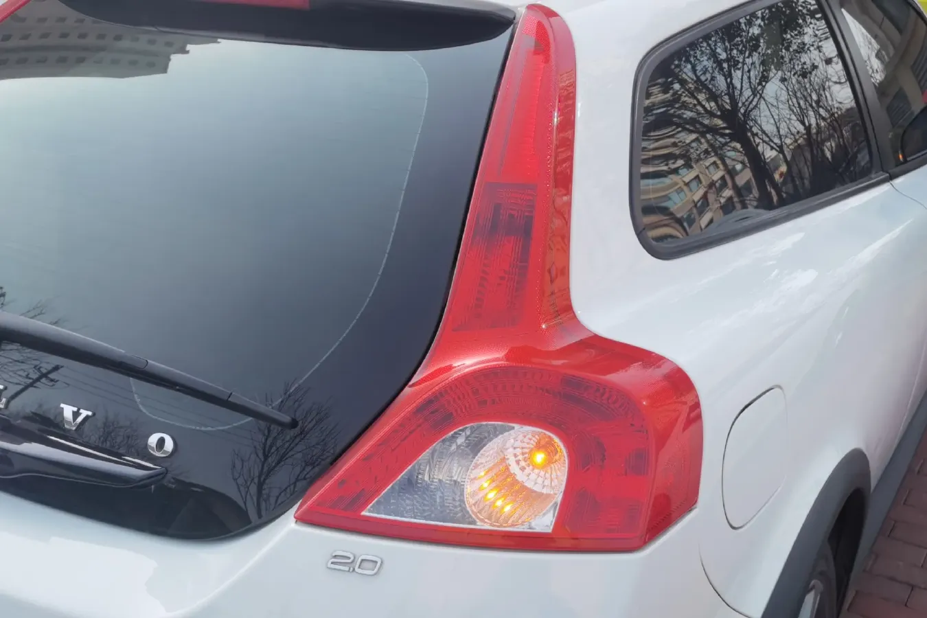 2013 Volvo C30 2.0L 145HP L4 6DCT,autocango,china used car exporter,china ev exporter,chinese used car exporter,chinese used ev exporter