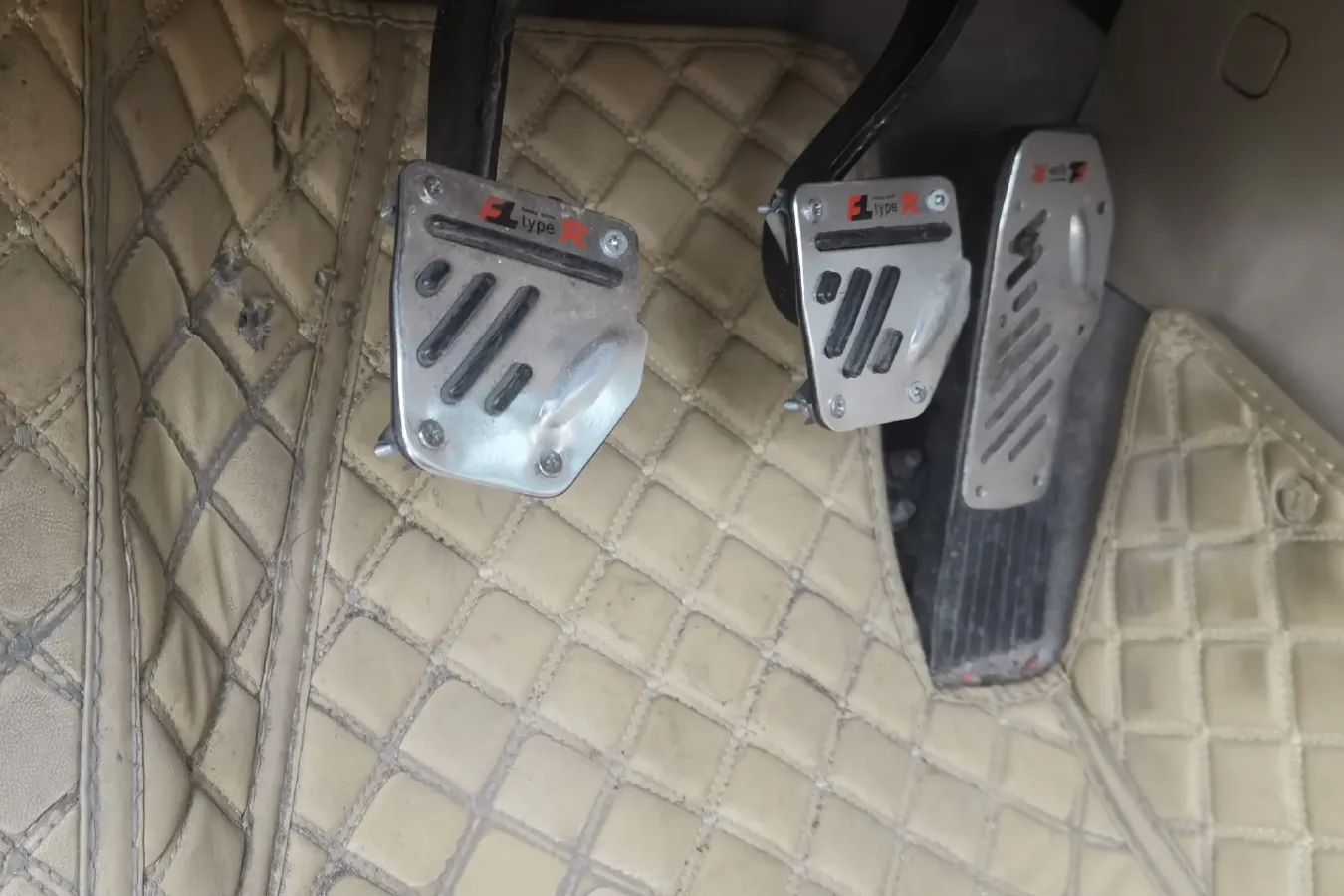 2013 HawTai LuSheng E70 2.0L 147HP L4 5MT,autocango,china used car exporter,china ev exporter,chinese used car exporter,chinese used ev exporter