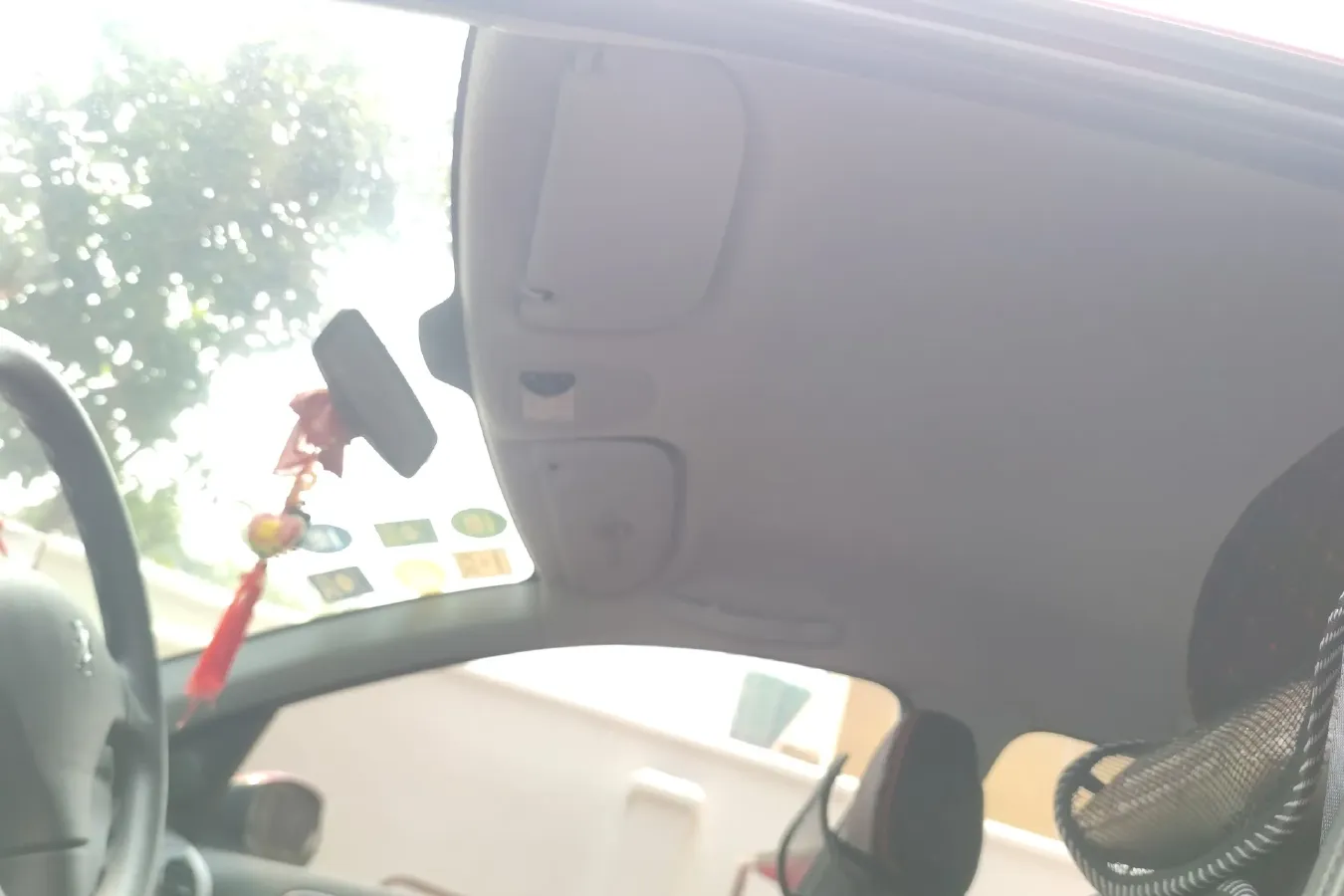 2011 Peugeot 207 1.4L 76HP L4 5MT,autocango,china used car exporter,china ev exporter,chinese used car exporter,chinese used ev exporter