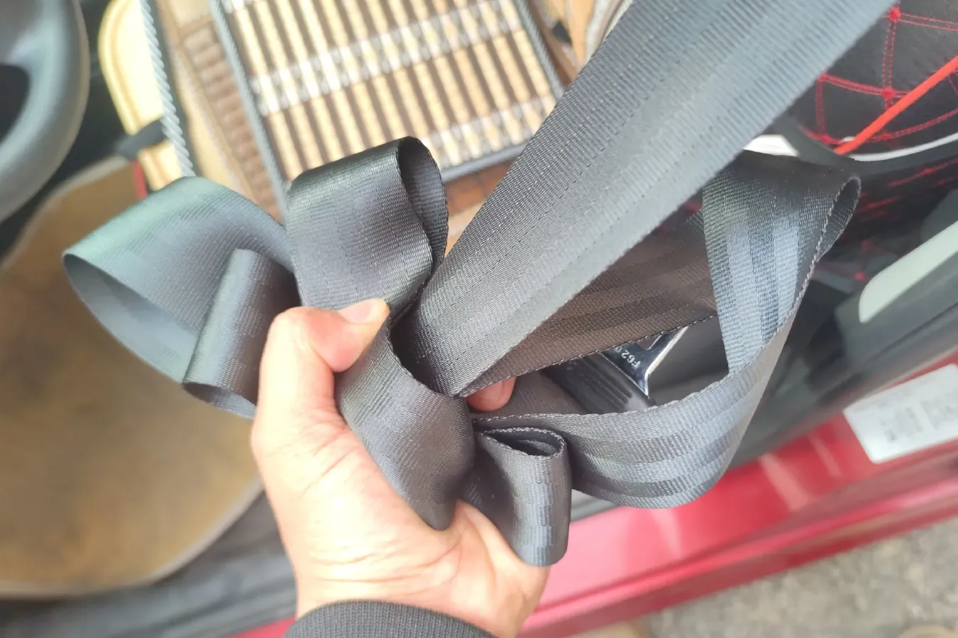 2011 Peugeot 207 1.4L 76HP L4 5MT,autocango,china used car exporter,china ev exporter,chinese used car exporter,chinese used ev exporter