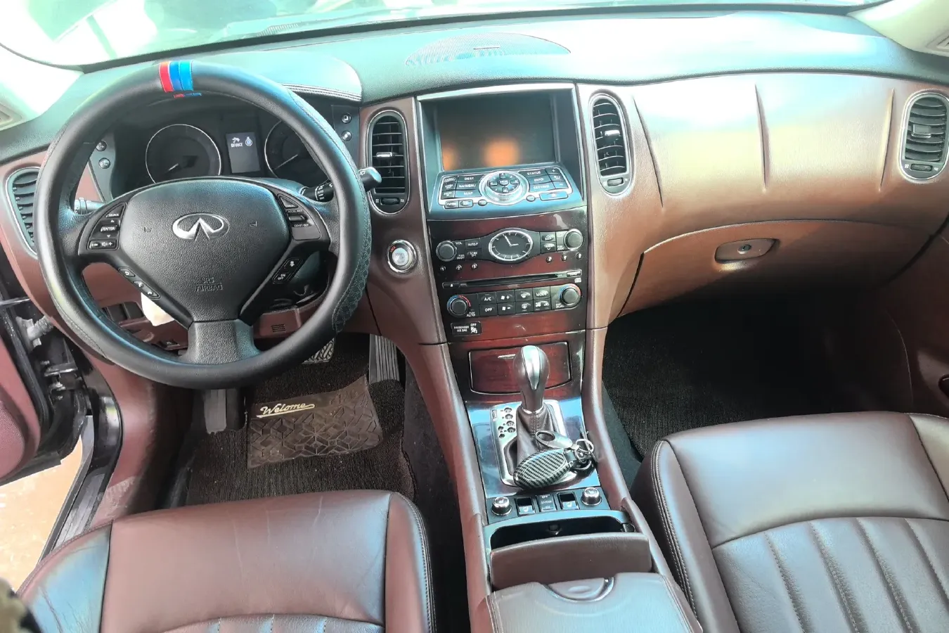 2013 Infiniti EX 2.5L 235HP V6 7AT,autocango,china used car exporter,china ev exporter,chinese used car exporter,chinese used ev exporter