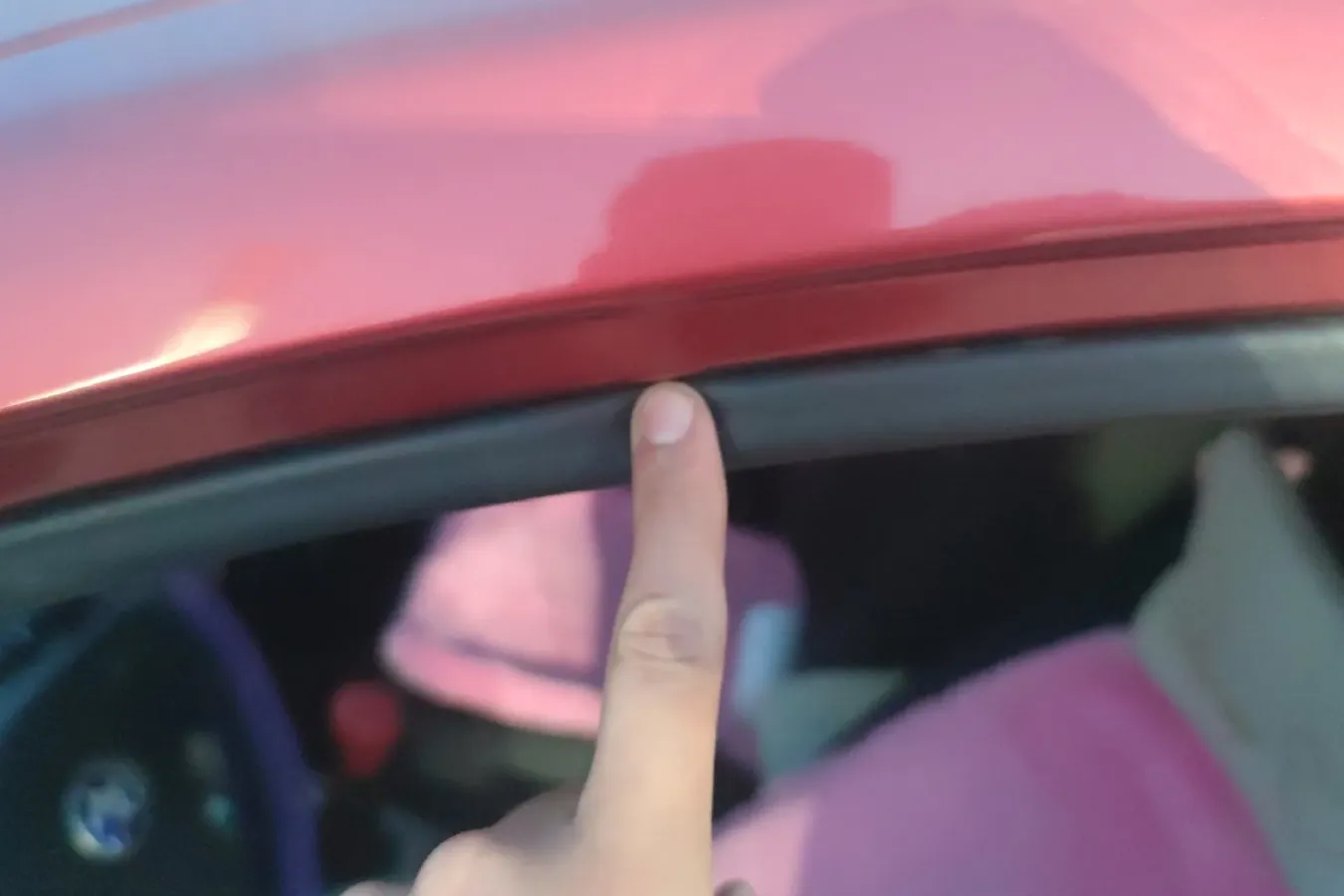 2013 Venucia R50 1.6L 117HP L4 5MT,autocango,china used car exporter,china ev exporter,chinese used car exporter,chinese used ev exporter