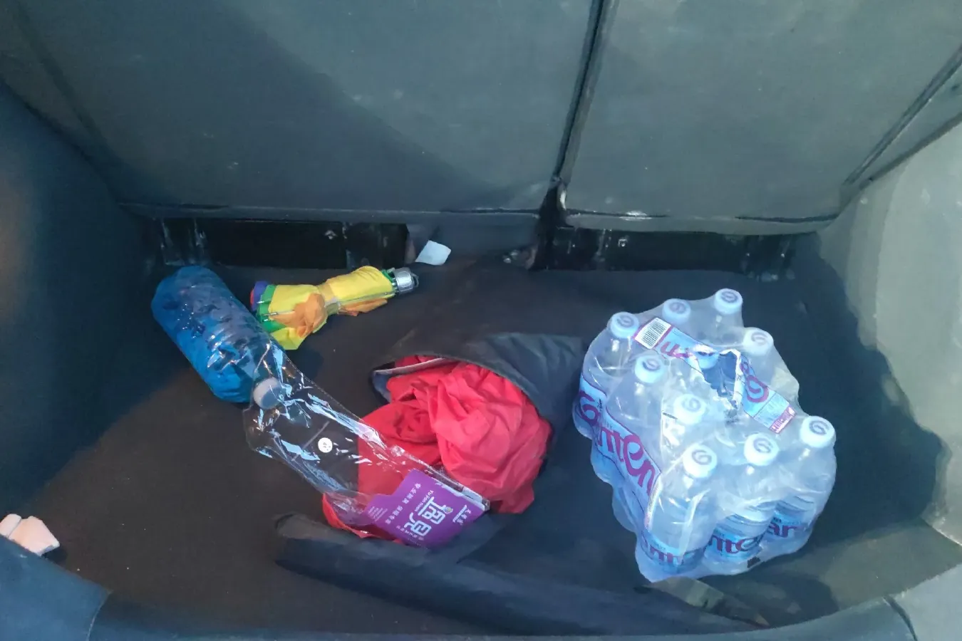 2013 Venucia R50 1.6L 117HP L4 5MT,autocango,china used car exporter,china ev exporter,chinese used car exporter,chinese used ev exporter