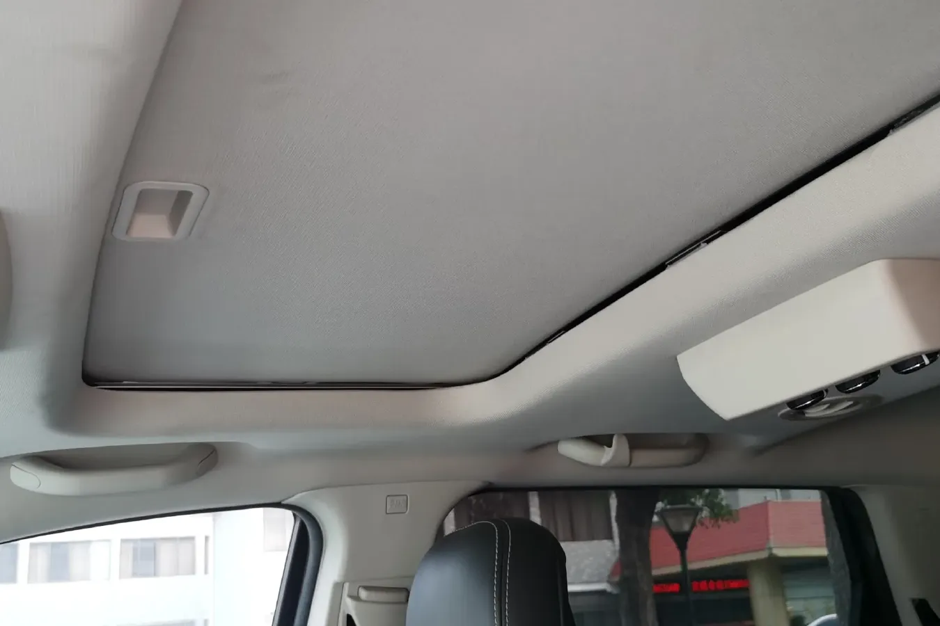 2013 Fiat Freemont 2.4L 170HP L4 6AT,autocango,china used car exporter,china ev exporter,chinese used car exporter,chinese used ev exporter