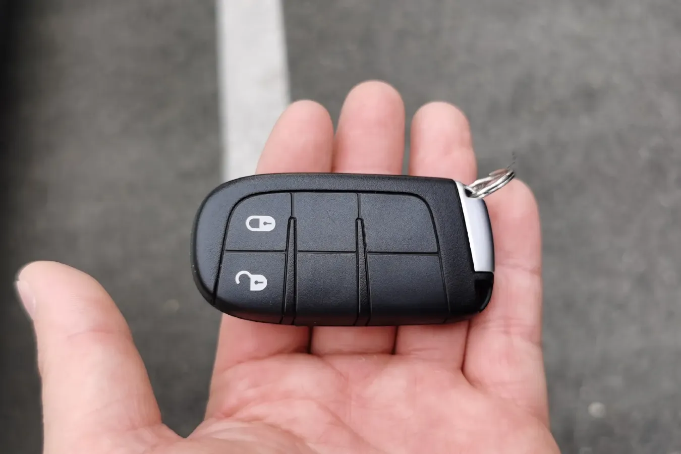 2013 Fiat Freemont 2.4L 170HP L4 6AT,autocango,china used car exporter,china ev exporter,chinese used car exporter,chinese used ev exporter