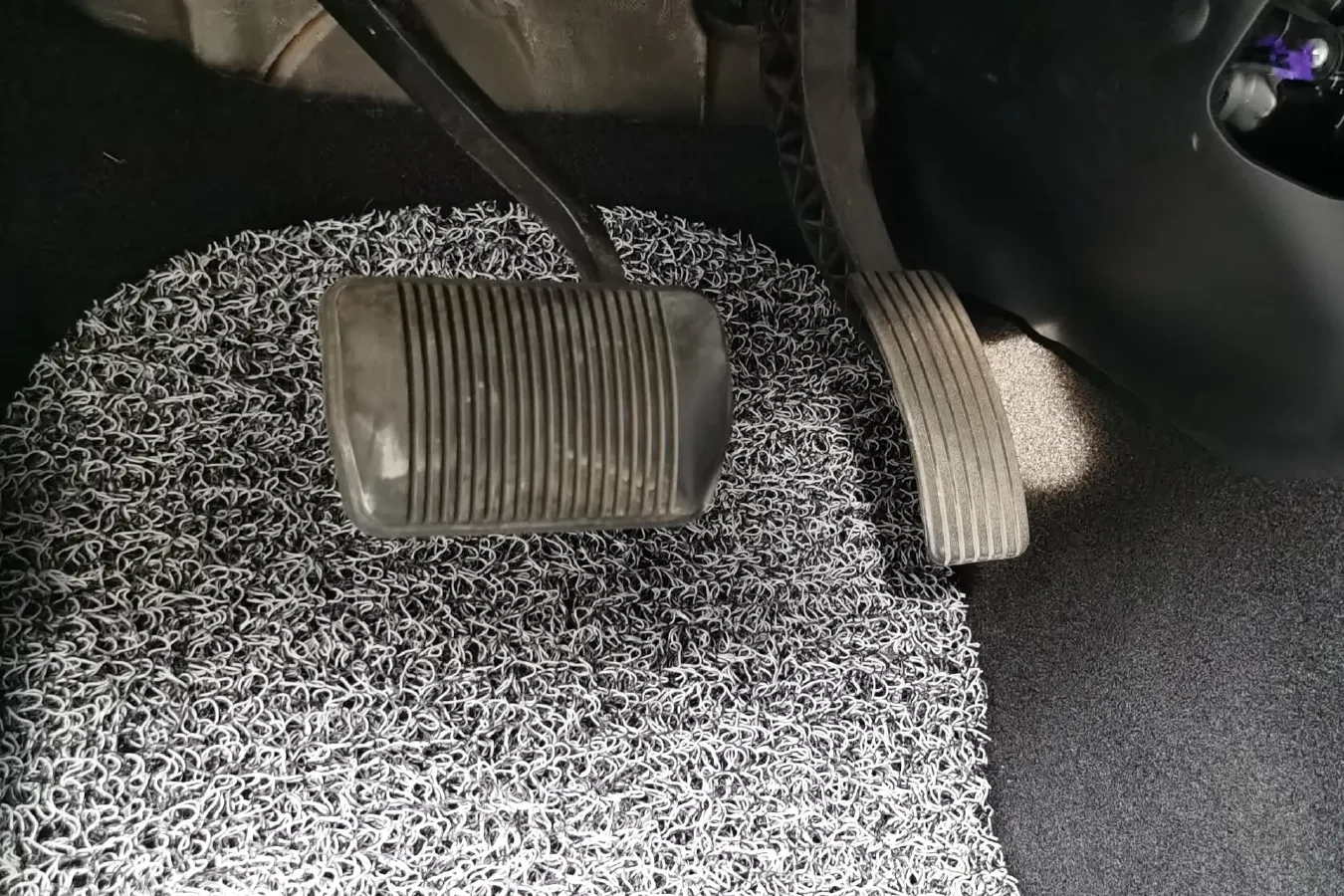 2013 Fiat Freemont 2.4L 170HP L4 6AT,autocango,china used car exporter,china ev exporter,chinese used car exporter,chinese used ev exporter