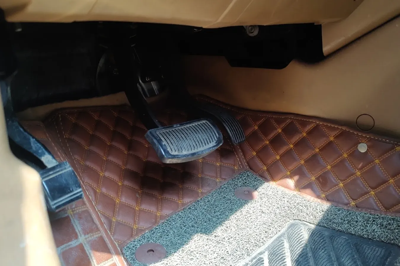 2013 HawTai Boliger 1.8T 160HP L4 4AT,autocango,china used car exporter,china ev exporter,chinese used car exporter,chinese used ev exporter