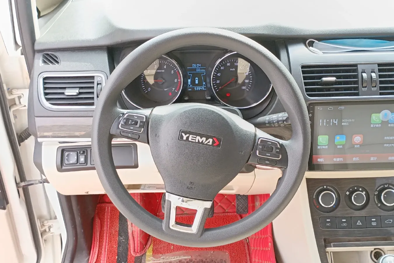 2018 Yema SiPaiKa 1.5L 112HP L4 5MT,autocango,china used car exporter,china ev exporter,chinese used car exporter,chinese used ev exporter