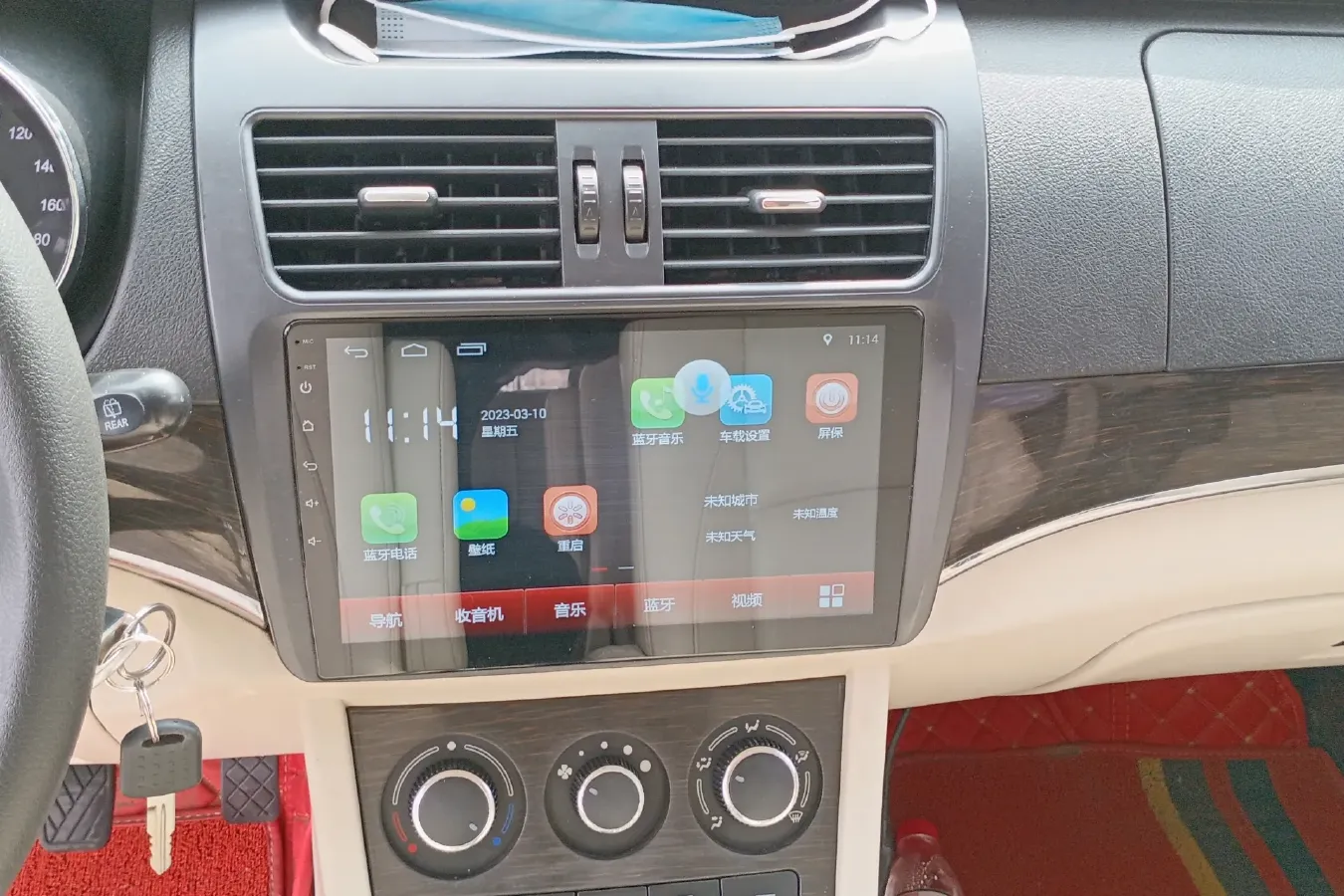 2018 Yema SiPaiKa 1.5L 112HP L4 5MT,autocango,china used car exporter,china ev exporter,chinese used car exporter,chinese used ev exporter