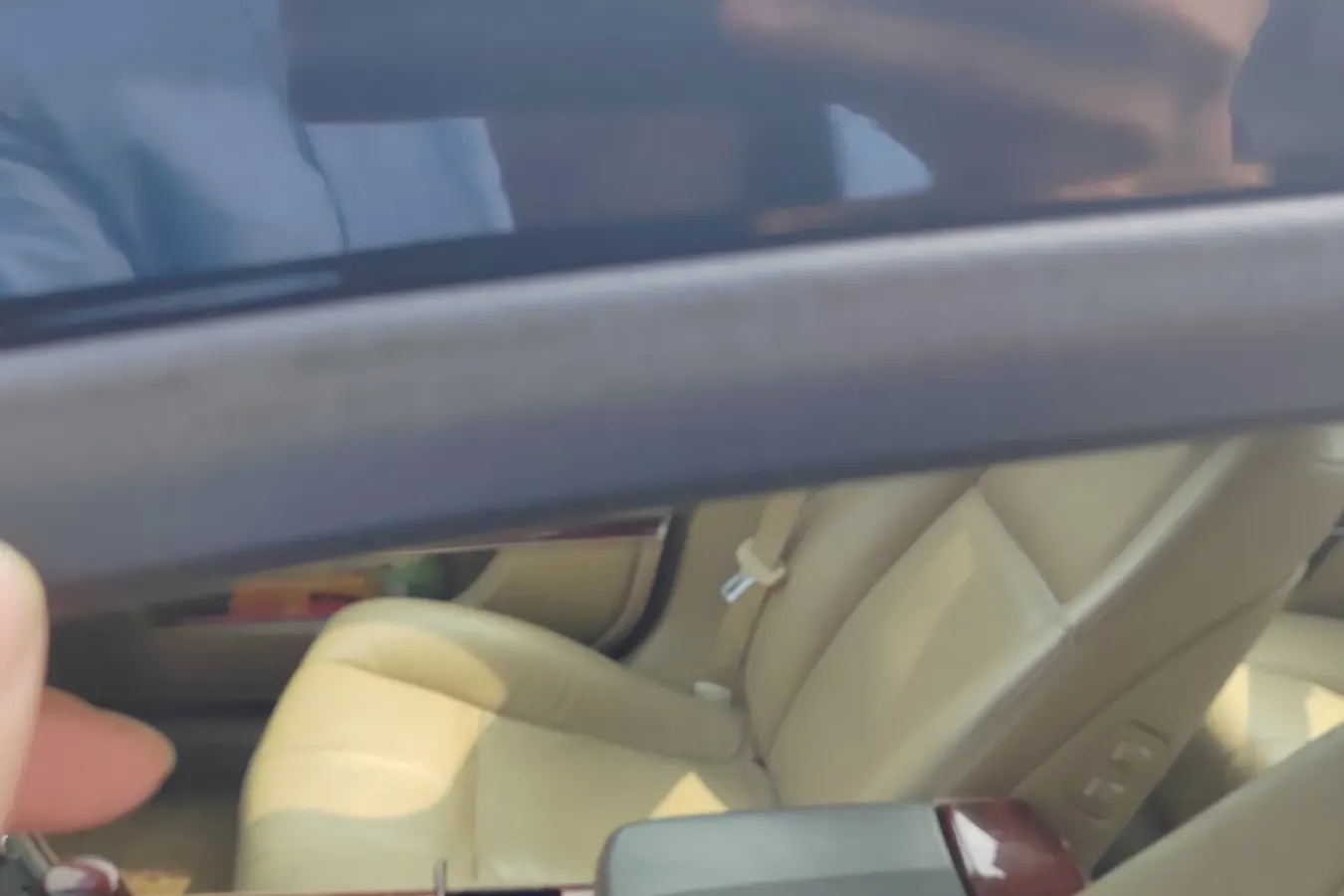 2010 Cadillac SLS 3.0L 272HP V6 6AT,autocango,china used car exporter,china ev exporter,chinese used car exporter,chinese used ev exporter