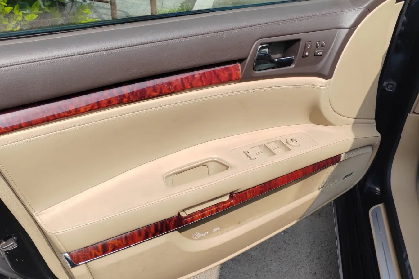 2010 Cadillac SLS 3.0L 272HP V6 6AT,autocango,china used car exporter,china ev exporter,chinese used car exporter,chinese used ev exporter