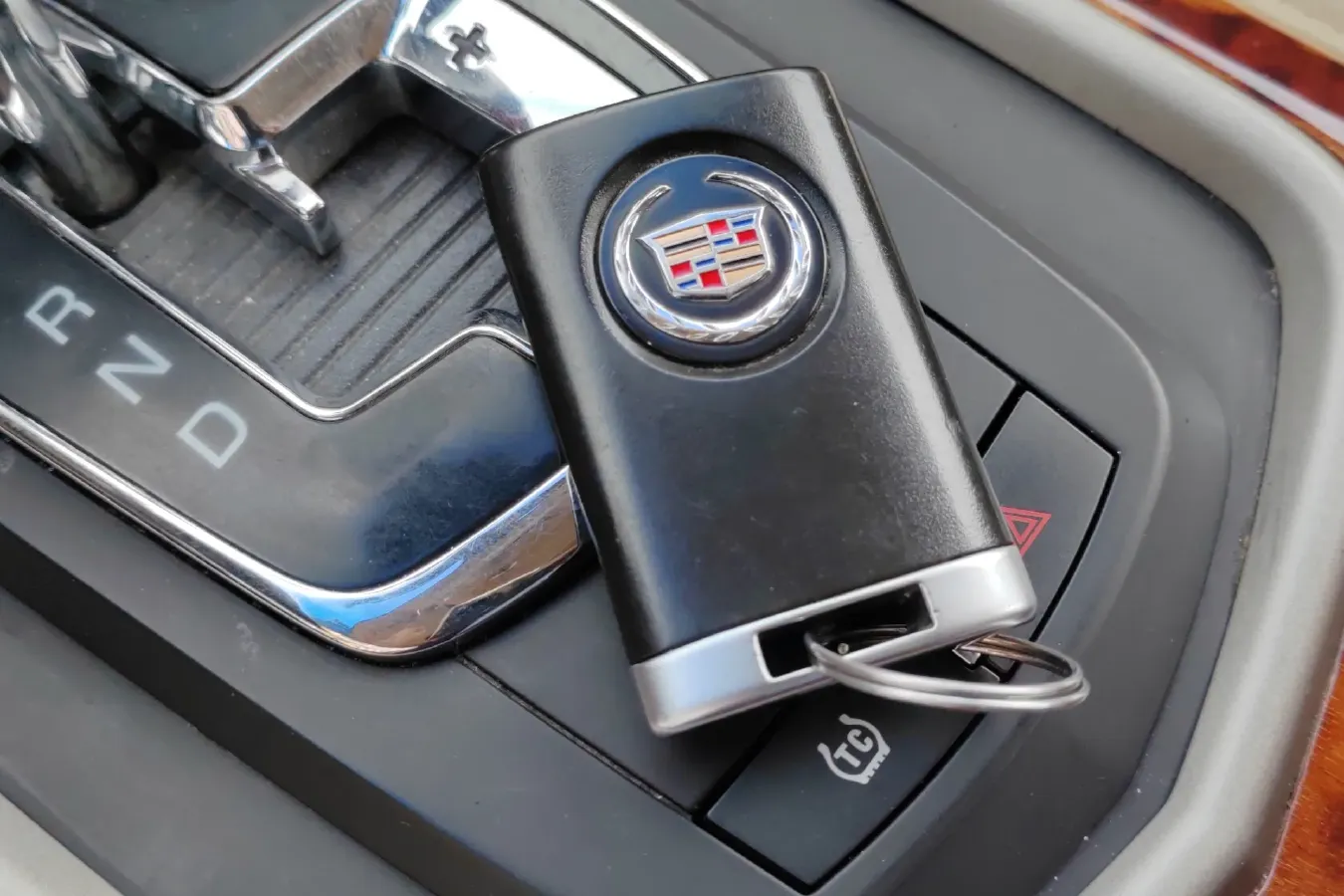 2010 Cadillac SLS 3.0L 272HP V6 6AT,autocango,china used car exporter,china ev exporter,chinese used car exporter,chinese used ev exporter