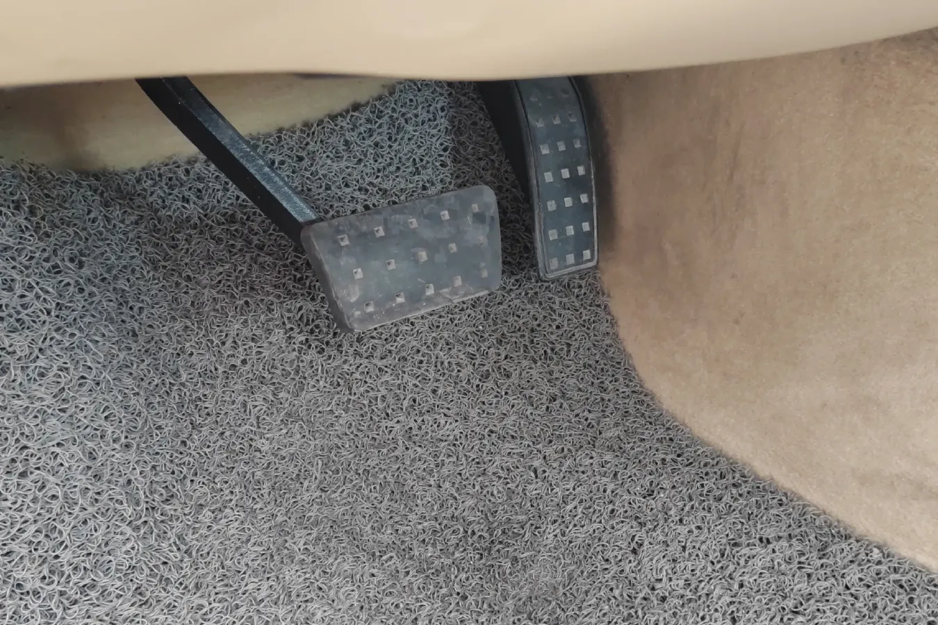 2010 Cadillac SLS 3.0L 272HP V6 6AT,autocango,china used car exporter,china ev exporter,chinese used car exporter,chinese used ev exporter