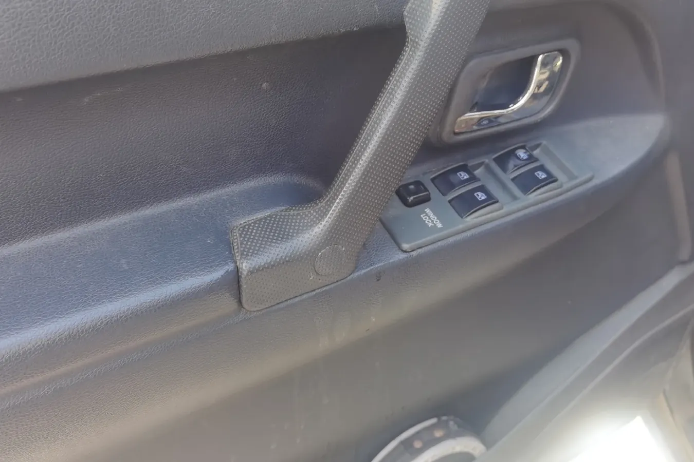 2013 Leopaard Black King Kong 2.2L 129HP L4 5MT,autocango,china used car exporter,china ev exporter,chinese used car exporter,chinese used ev exporter