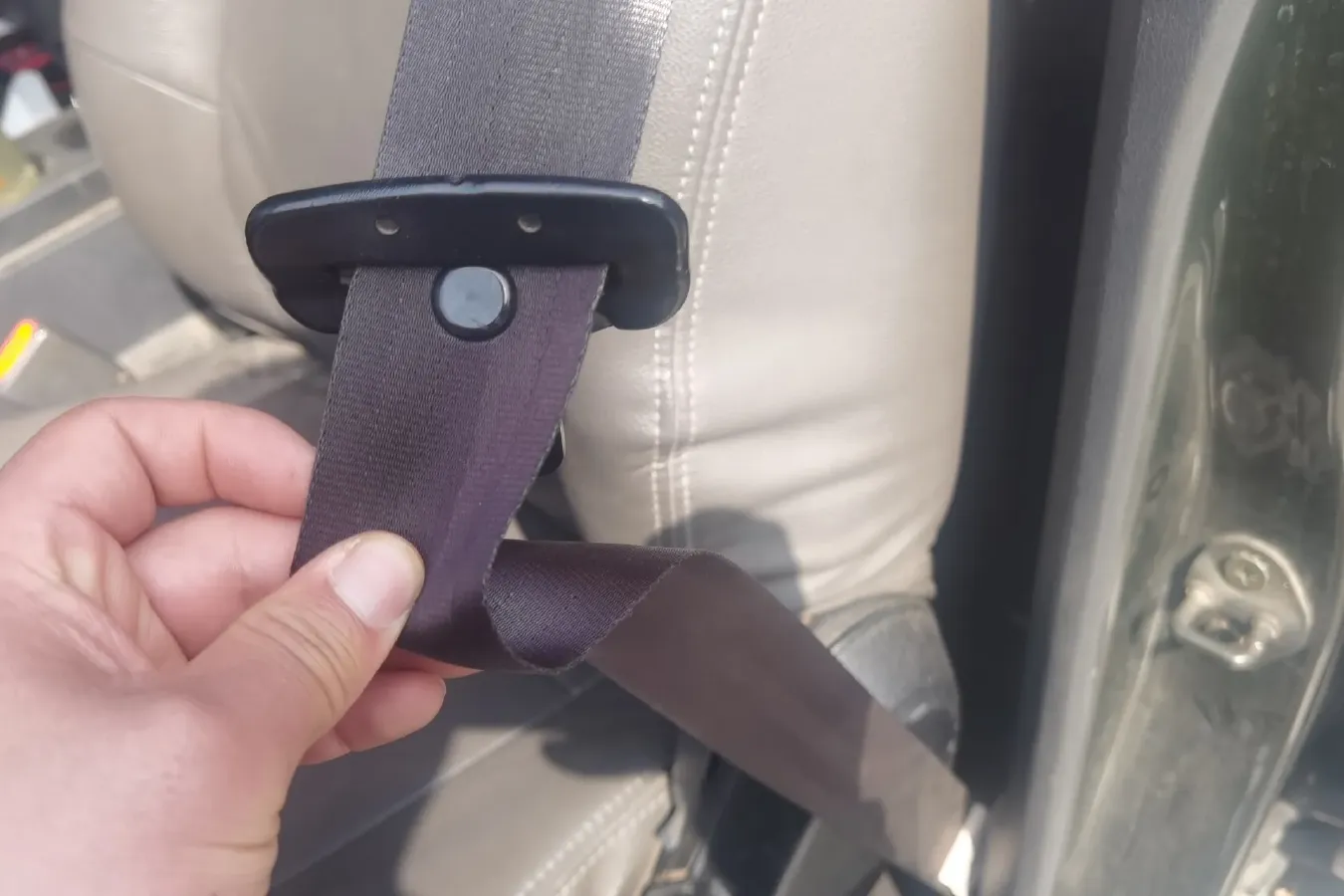 2013 Leopaard Black King Kong 2.2L 129HP L4 5MT,autocango,china used car exporter,china ev exporter,chinese used car exporter,chinese used ev exporter