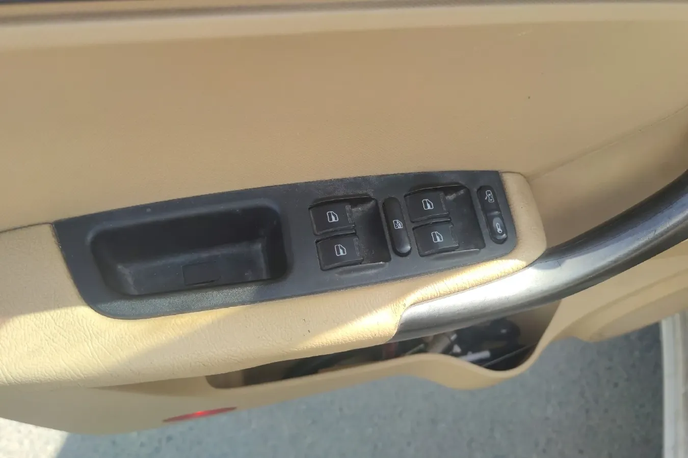 2011 Chery Tiggo 1.6L 126HP L4 5MT,autocango,china used car exporter,china ev exporter,chinese used car exporter,chinese used ev exporter