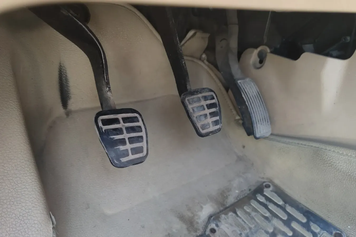 2011 Chery Tiggo 1.6L 126HP L4 5MT,autocango,china used car exporter,china ev exporter,chinese used car exporter,chinese used ev exporter