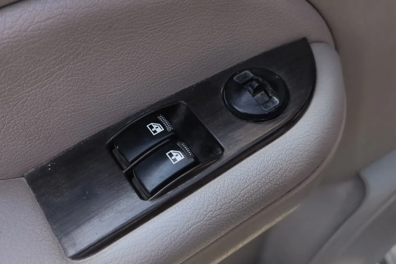 2011 JAC Refine 2.4L 150HP L4 5MT,autocango,china used car exporter,china ev exporter,chinese used car exporter,chinese used ev exporter