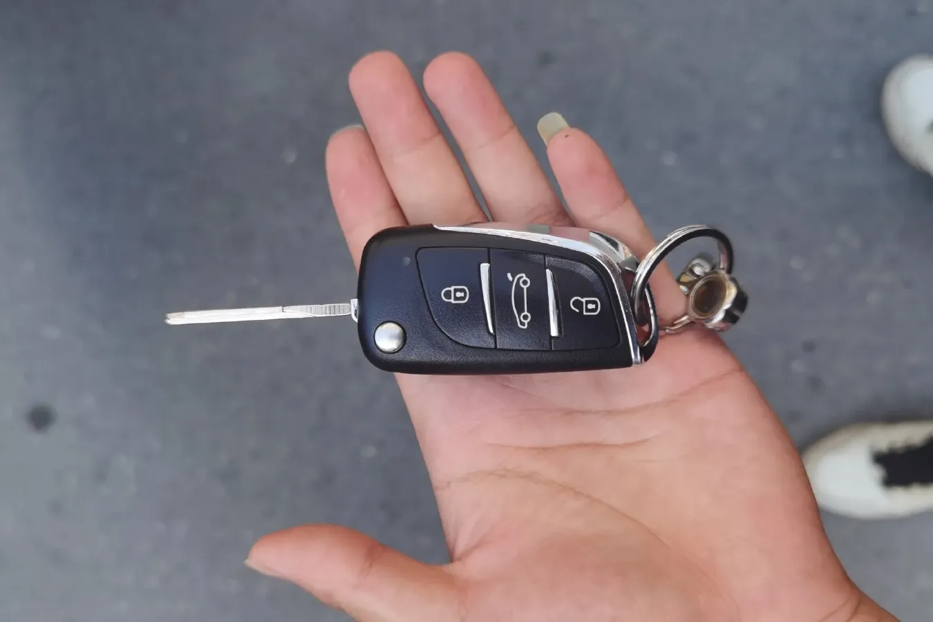 2009 Roewe 750 1.8T 160HP L4 5AT,autocango,china used car exporter,china ev exporter,chinese used car exporter,chinese used ev exporter