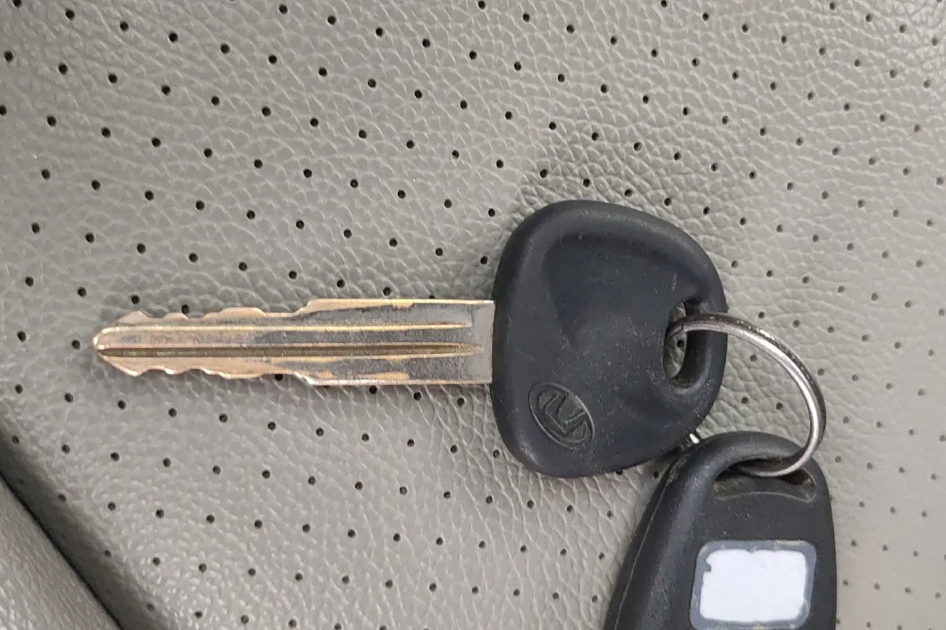 2012 HawTai Santafe Classic 2.0L 136HP L4 5MT,autocango,china used car exporter,china ev exporter,chinese used car exporter,chinese used ev exporter