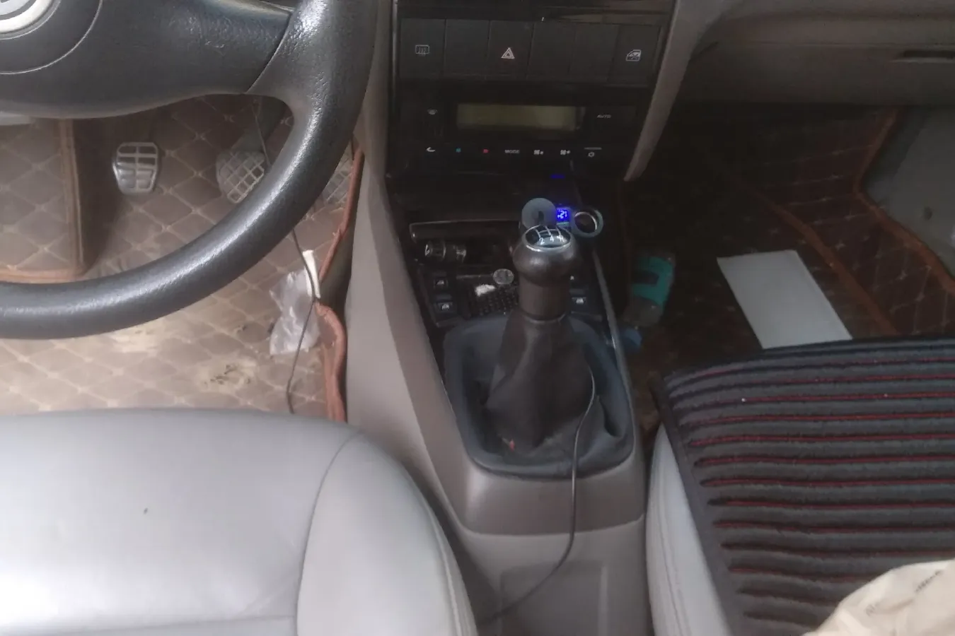 2008 Volkswagen Santana Vista 1.8L 101HP L4 5MT,autocango,china used car exporter,china ev exporter,chinese used car exporter,chinese used ev exporter