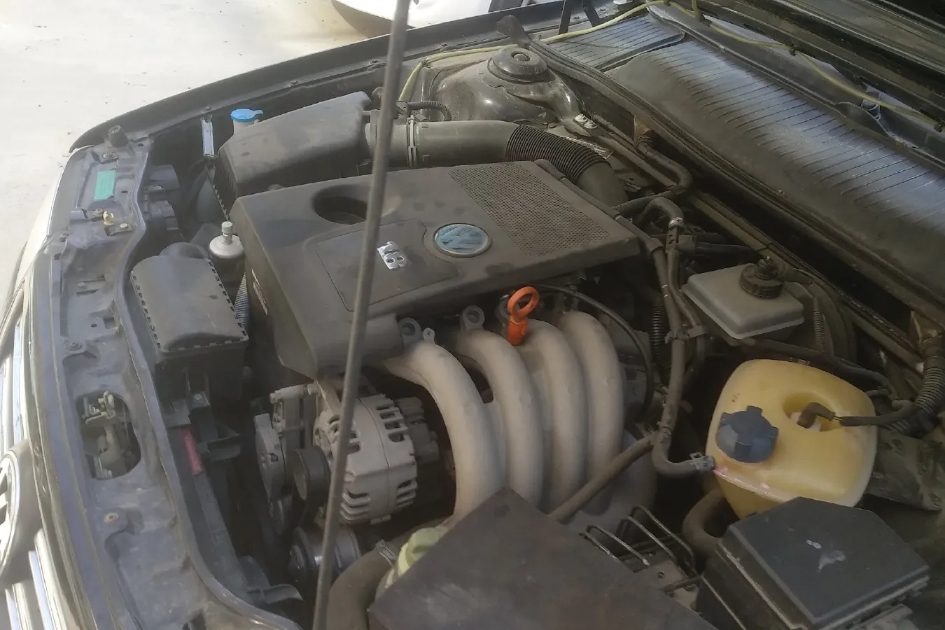 2008 Volkswagen Santana Vista 1.8L 101HP L4 5MT,autocango,china used car exporter,china ev exporter,chinese used car exporter,chinese used ev exporter