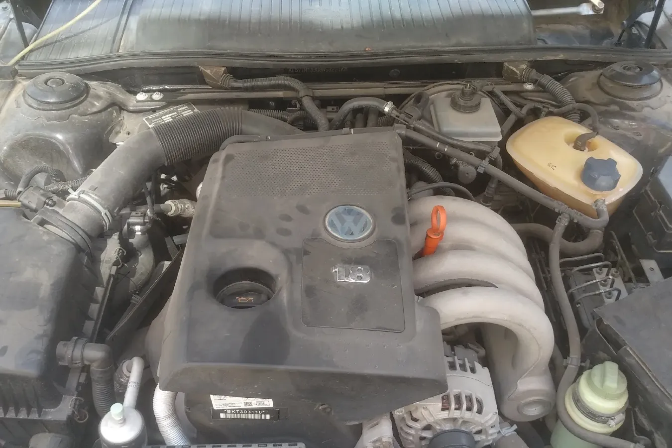 2008 Volkswagen Santana Vista 1.8L 101HP L4 5MT,autocango,china used car exporter,china ev exporter,chinese used car exporter,chinese used ev exporter