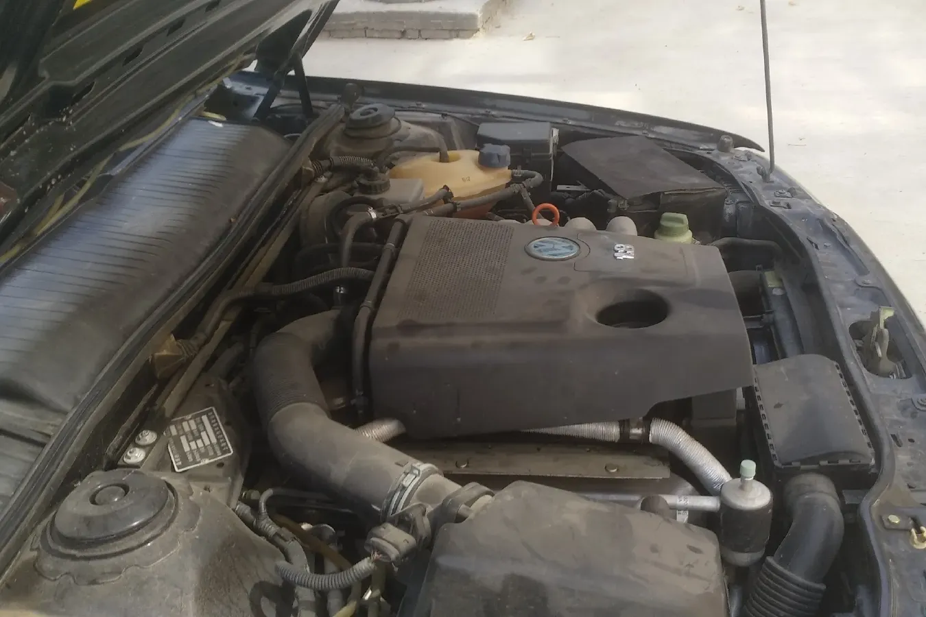 2008 Volkswagen Santana Vista 1.8L 101HP L4 5MT,autocango,china used car exporter,china ev exporter,chinese used car exporter,chinese used ev exporter