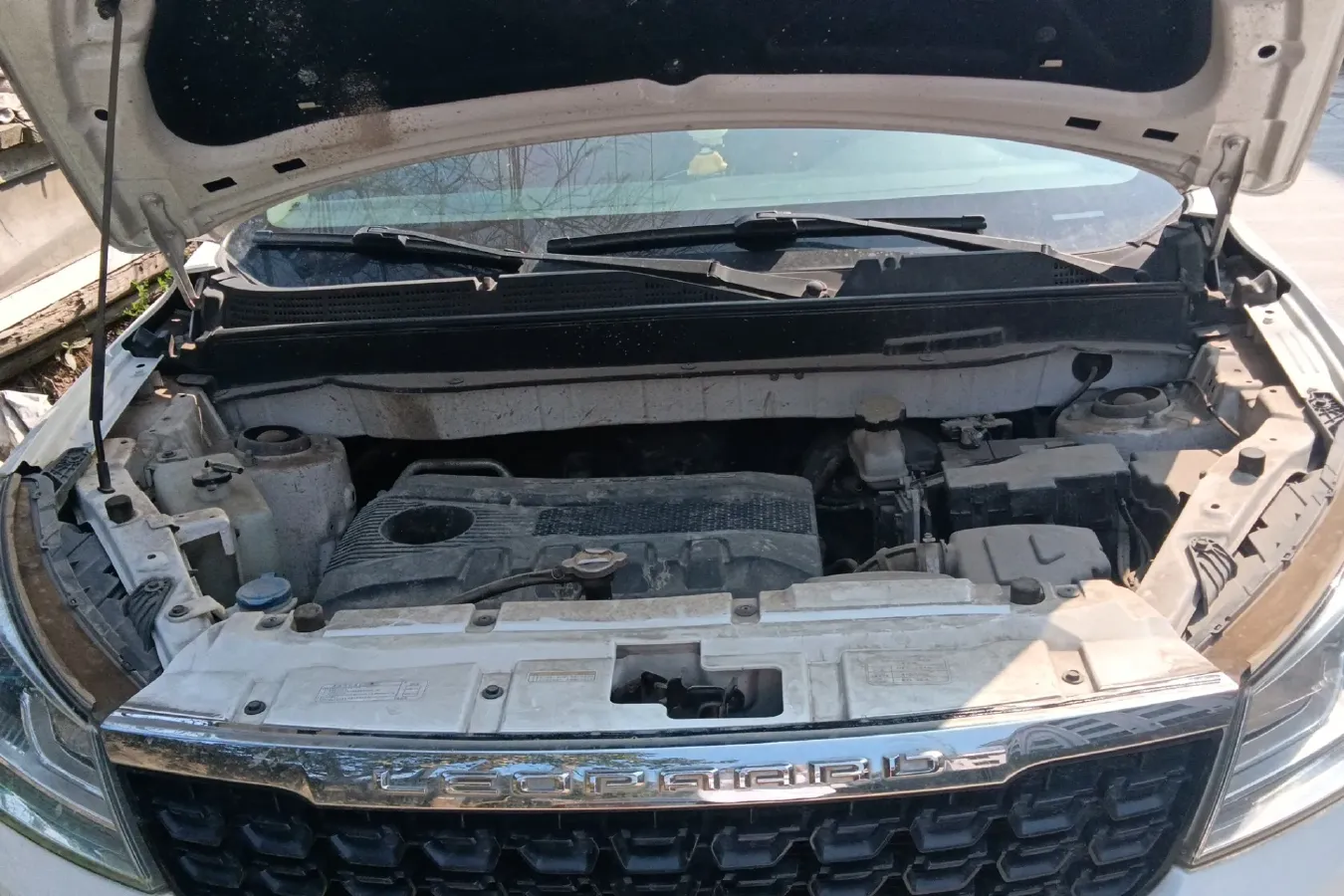 2017 Leopaard CS9 1.5L 113HP L4 5MT,autocango,china used car exporter,china ev exporter,chinese used car exporter,chinese used ev exporter