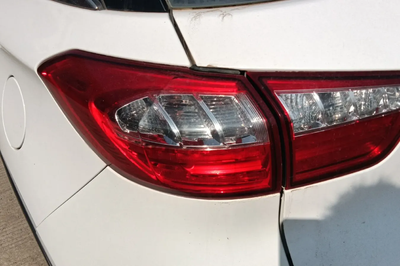 2017 Leopaard CS9 1.5L 113HP L4 5MT,autocango,china used car exporter,china ev exporter,chinese used car exporter,chinese used ev exporter