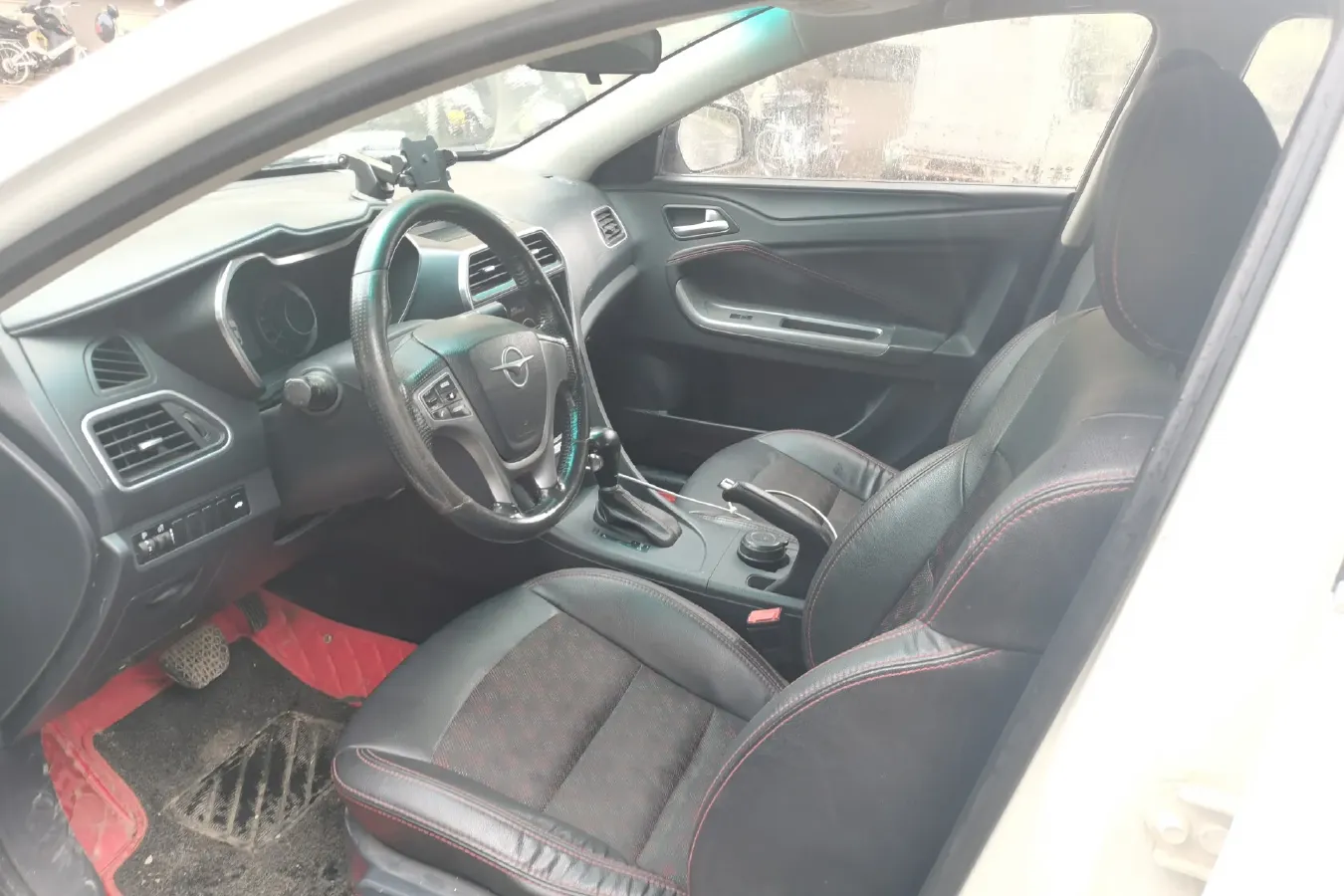 2017 HaiMa Family 1.6L 125HP L4 6AT,autocango,china used car exporter,china ev exporter,chinese used car exporter,chinese used ev exporter