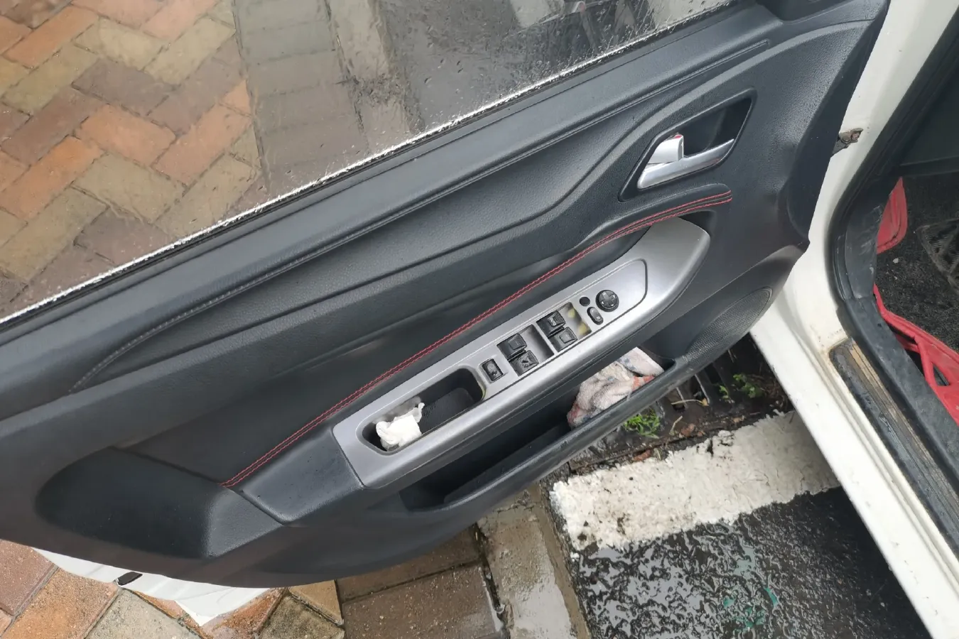 2017 HaiMa Family 1.6L 125HP L4 6AT,autocango,china used car exporter,china ev exporter,chinese used car exporter,chinese used ev exporter