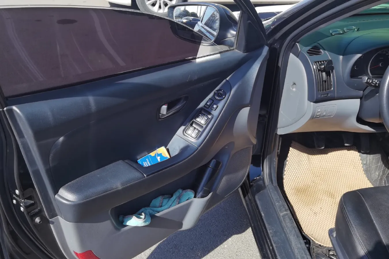 2011 Hyundai Celesta 1.6L 123HP L4 5MT,autocango,china used car exporter,china ev exporter,chinese used car exporter,chinese used ev exporter