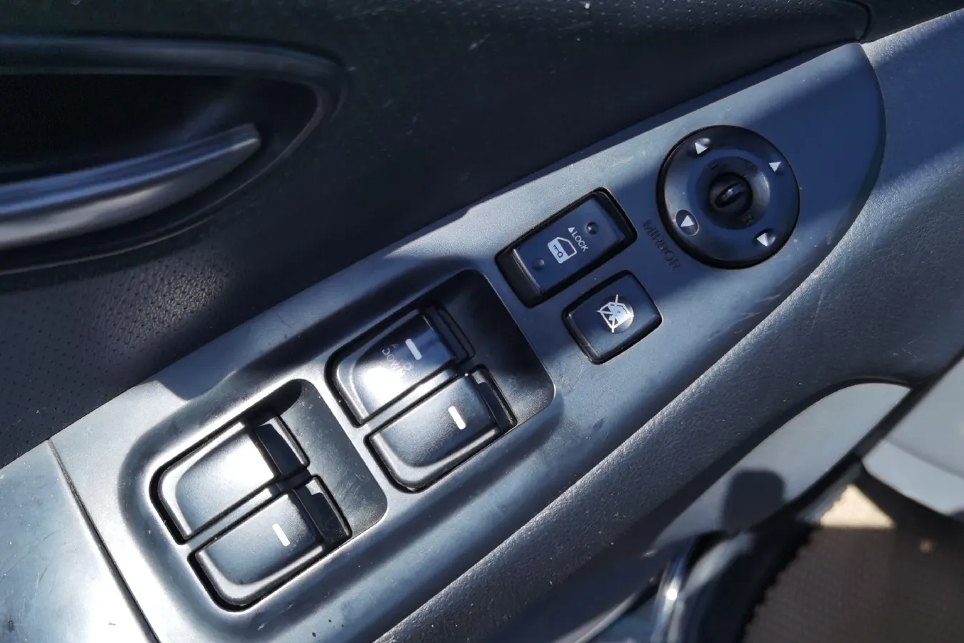 2011 Hyundai Celesta 1.6L 123HP L4 5MT,autocango,china used car exporter,china ev exporter,chinese used car exporter,chinese used ev exporter