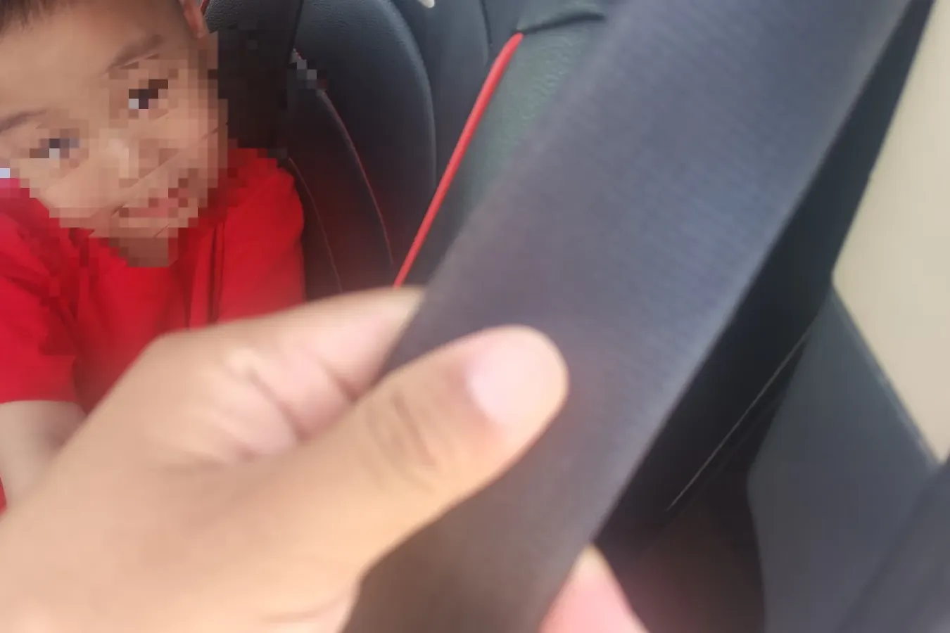 2018 FAW Senia R9 1.2T 143HP L4 5MT,autocango,china used car exporter,china ev exporter,chinese used car exporter,chinese used ev exporter