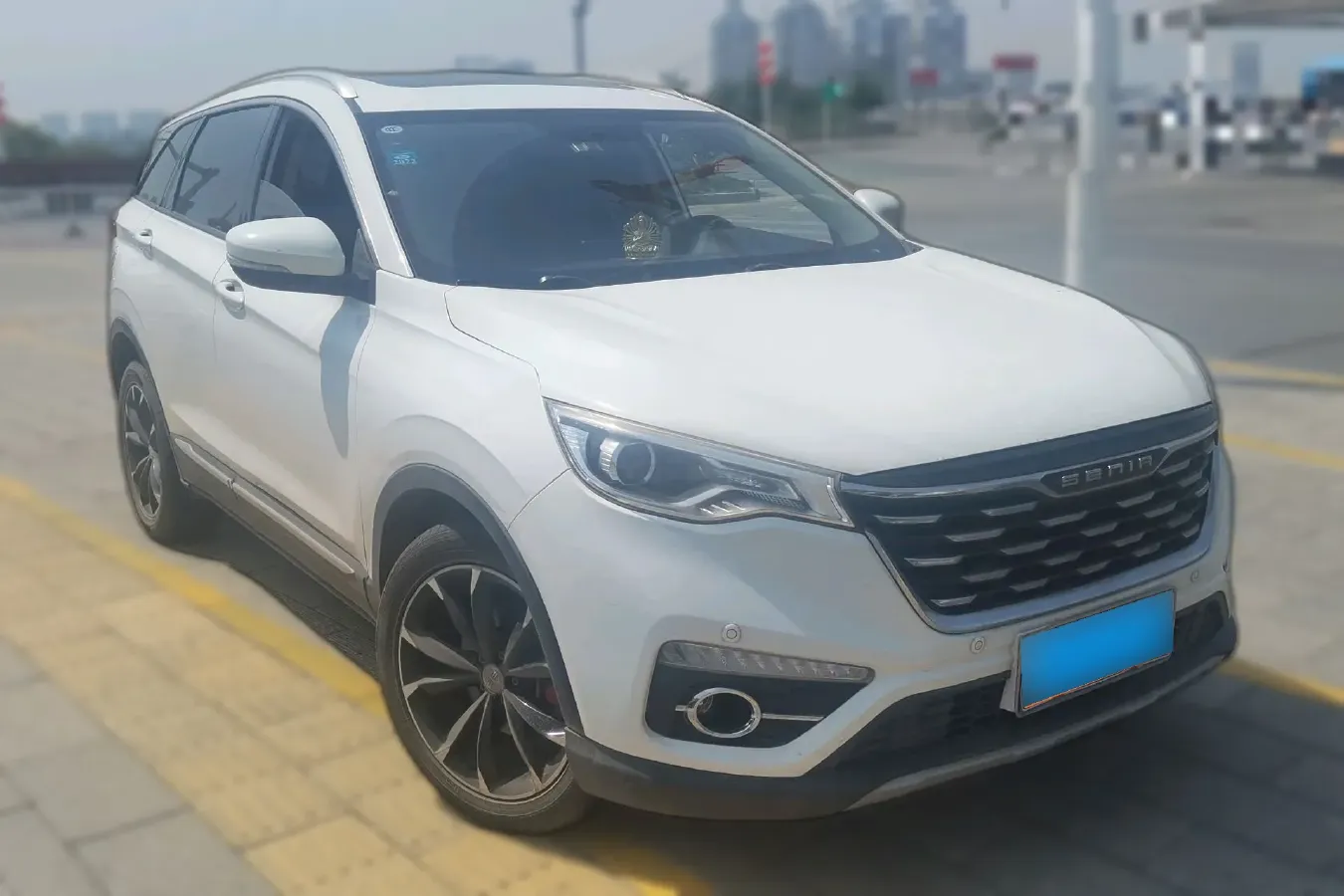 2018 FAW Senia R9 1.2T 143HP L4 5MT,autocango,china used car exporter,china ev exporter,chinese used car exporter,chinese used ev exporter