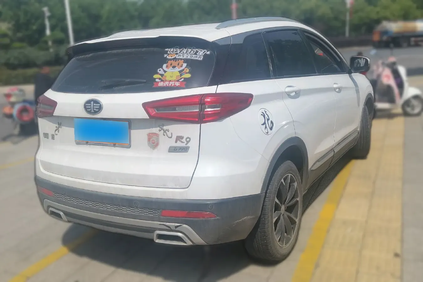 2018 FAW Senia R9 1.2T 143HP L4 5MT,autocango,china used car exporter,china ev exporter,chinese used car exporter,chinese used ev exporter