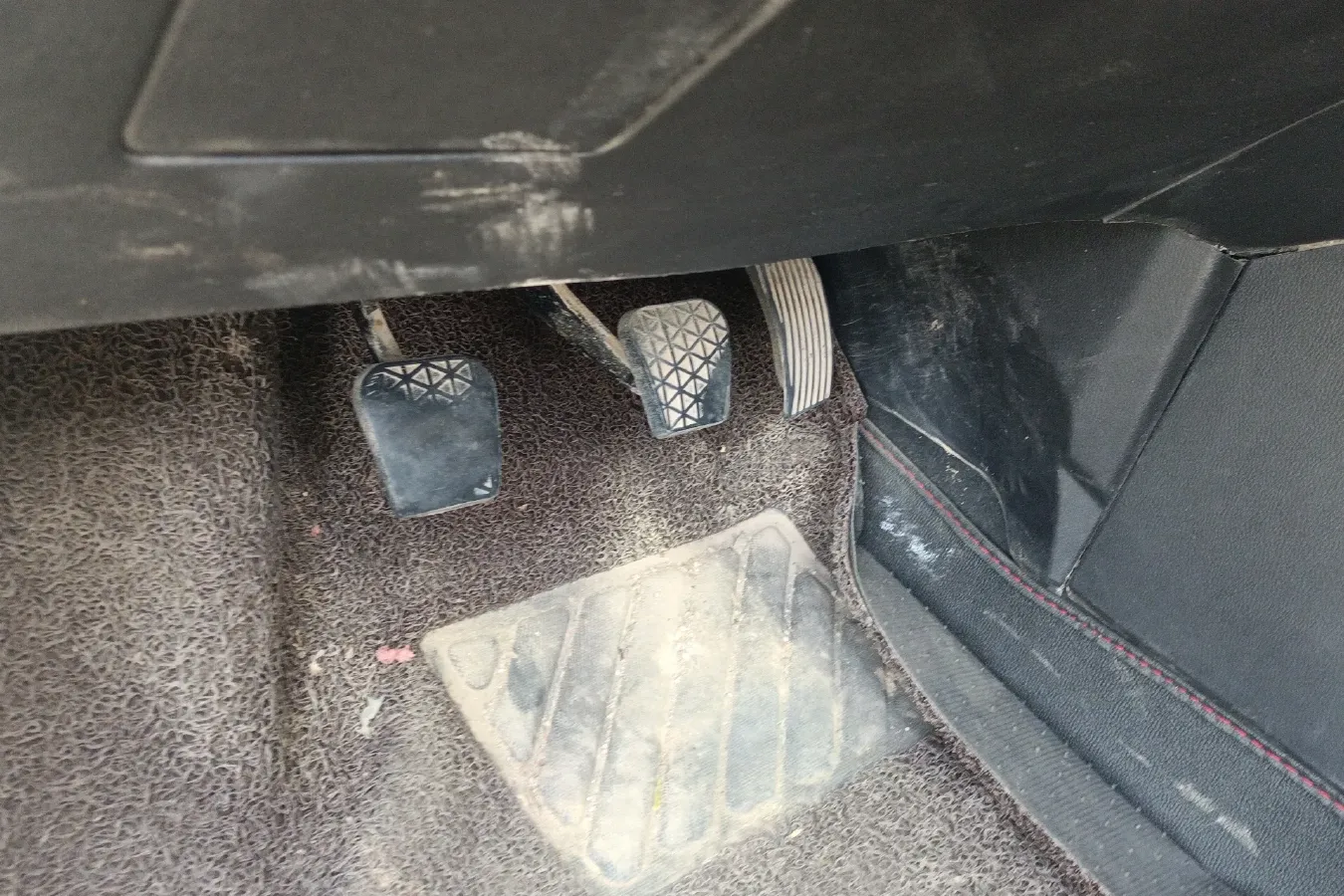 2016 Zotye SR7 1.5T 150HP L4 5MT,autocango,china used car exporter,china ev exporter,chinese used car exporter,chinese used ev exporter