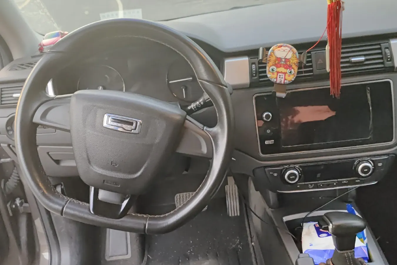 2014 Qoros 3 1.6L 126HP L4 6DCT,autocango,china used car exporter,china ev exporter,chinese used car exporter,chinese used ev exporter