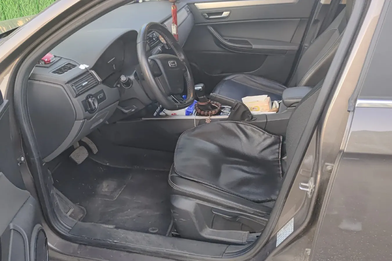 2014 Qoros 3 1.6L 126HP L4 6DCT,autocango,china used car exporter,china ev exporter,chinese used car exporter,chinese used ev exporter