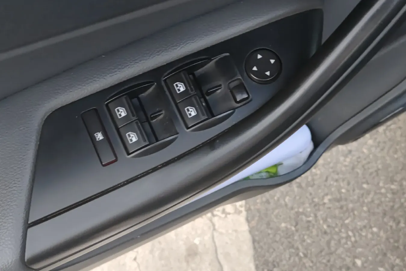 2014 Qoros 3 1.6L 126HP L4 6DCT,autocango,china used car exporter,china ev exporter,chinese used car exporter,chinese used ev exporter