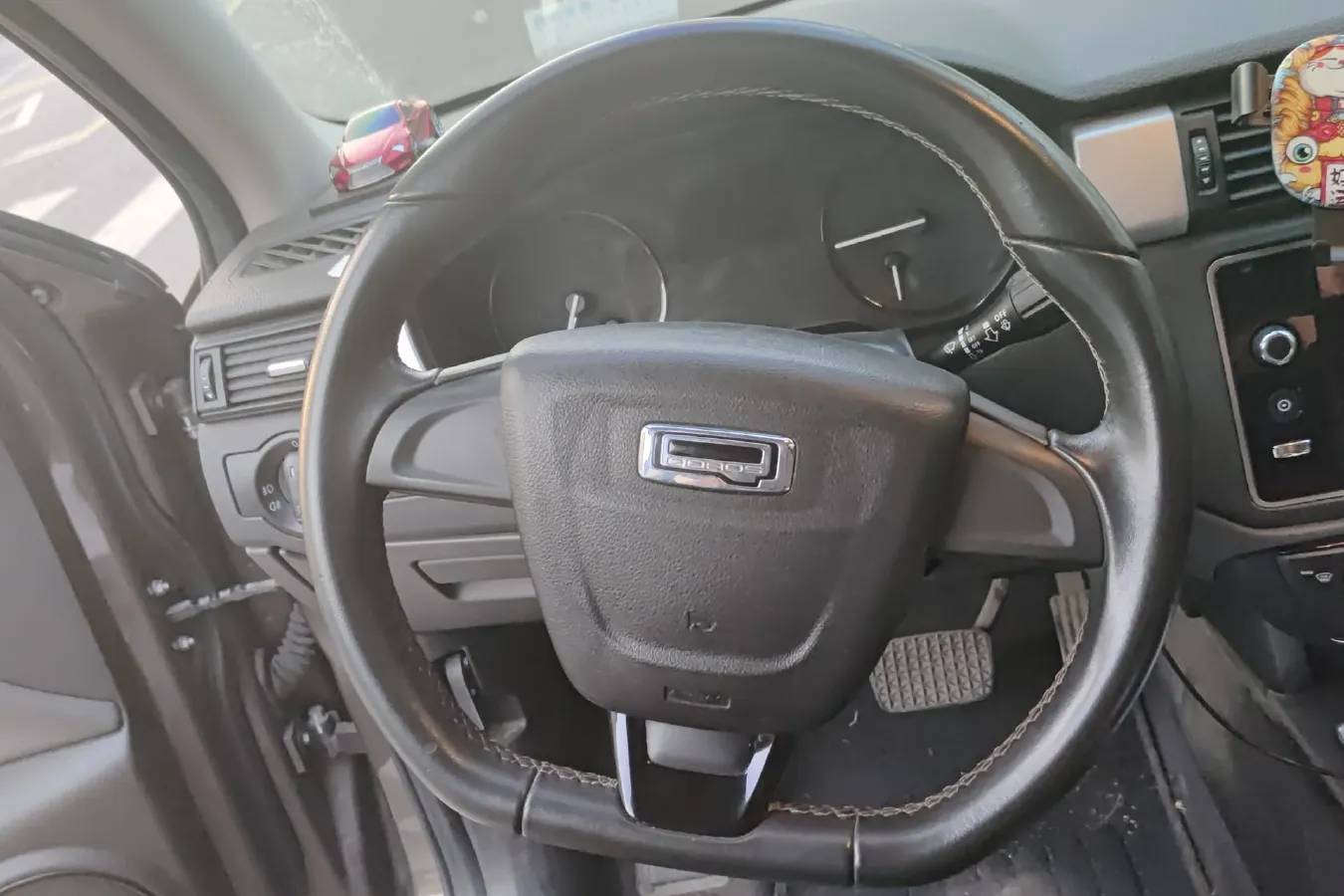 2014 Qoros 3 1.6L 126HP L4 6DCT,autocango,china used car exporter,china ev exporter,chinese used car exporter,chinese used ev exporter