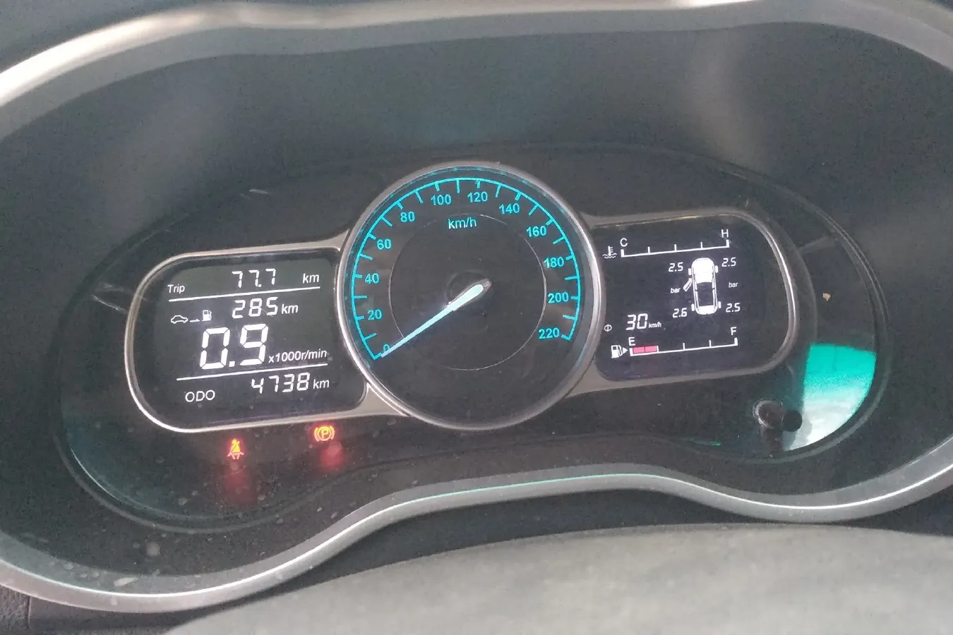 2022 SWM X3 1.5L 112HP L4 5MT,autocango,china used car exporter,china ev exporter,chinese used car exporter,chinese used ev exporter