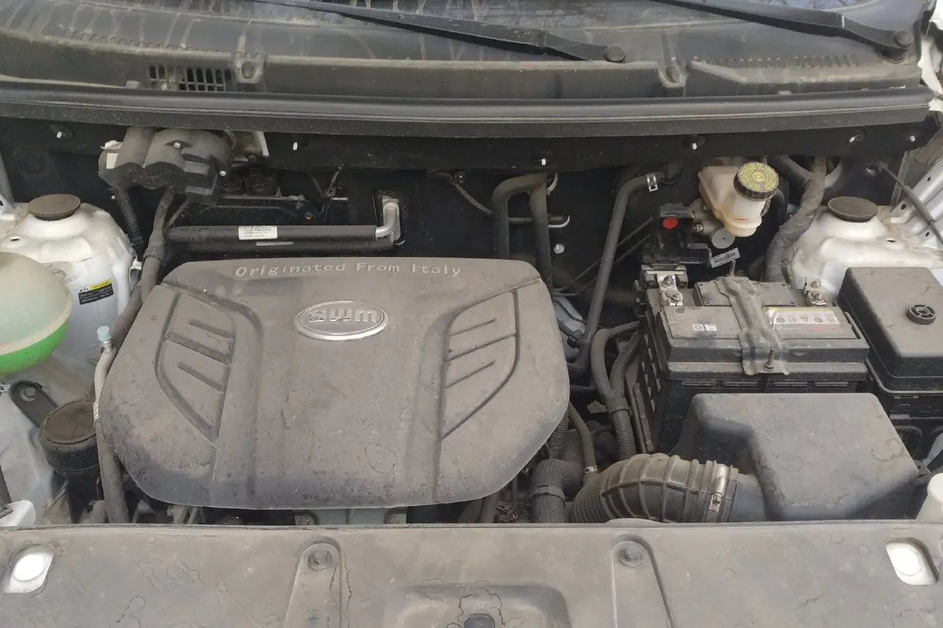 2022 SWM X3 1.5L 112HP L4 5MT,autocango,china used car exporter,china ev exporter,chinese used car exporter,chinese used ev exporter