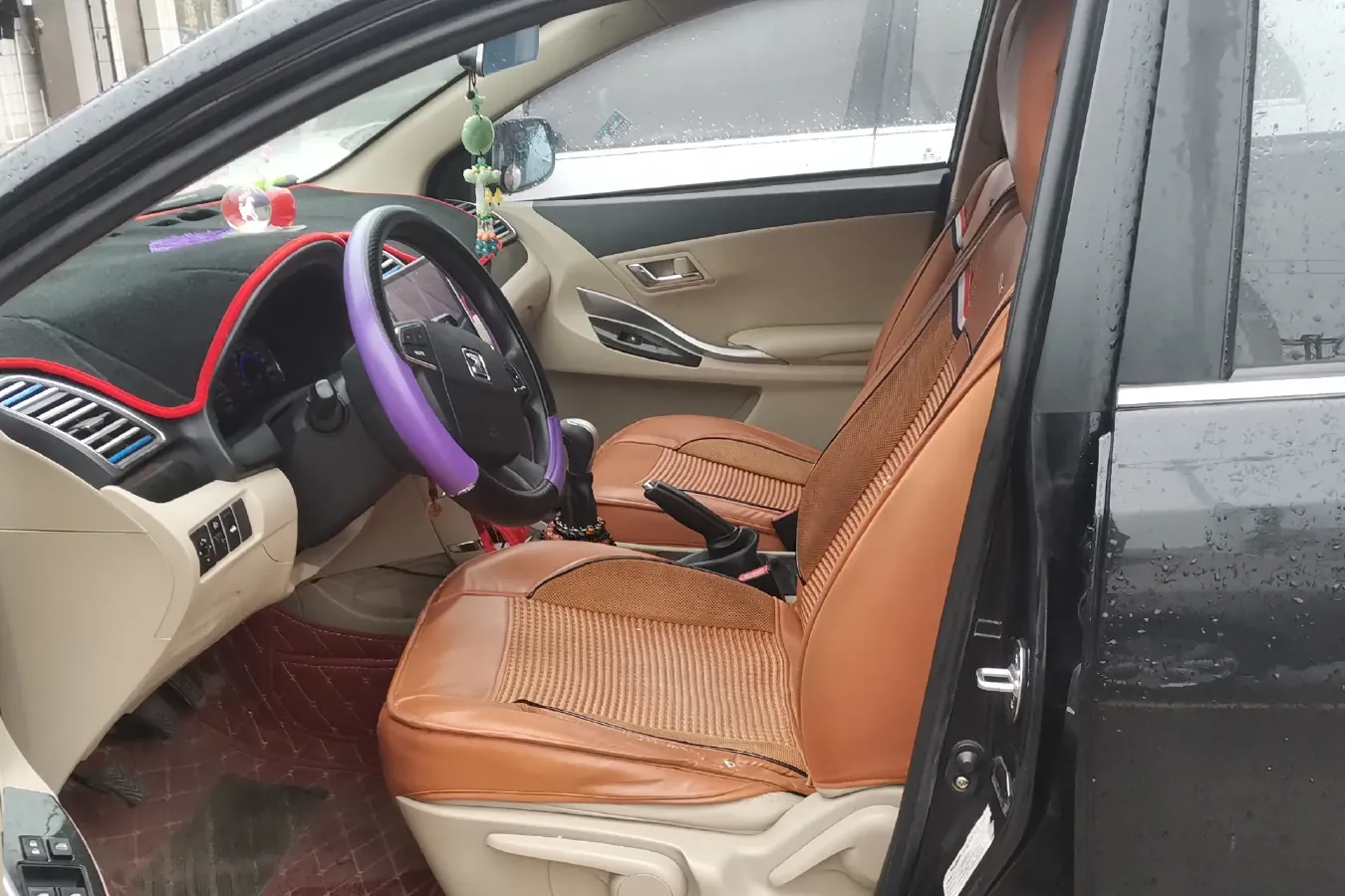 2016 Zotye Z300 1.5L 113HP L4 5MT,autocango,china used car exporter,china ev exporter,chinese used car exporter,chinese used ev exporter