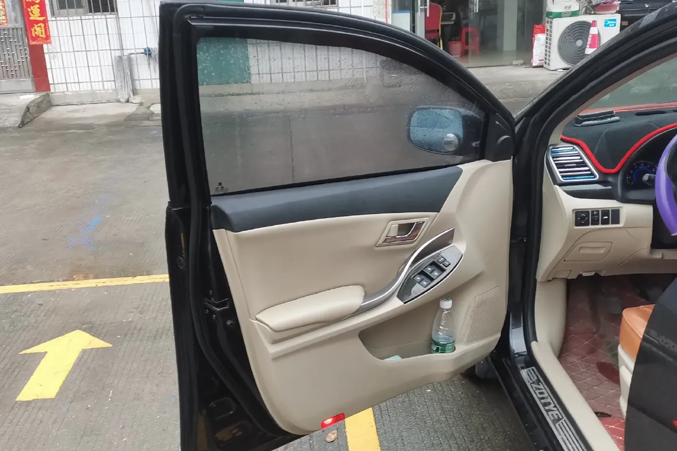 2016 Zotye Z300 1.5L 113HP L4 5MT,autocango,china used car exporter,china ev exporter,chinese used car exporter,chinese used ev exporter