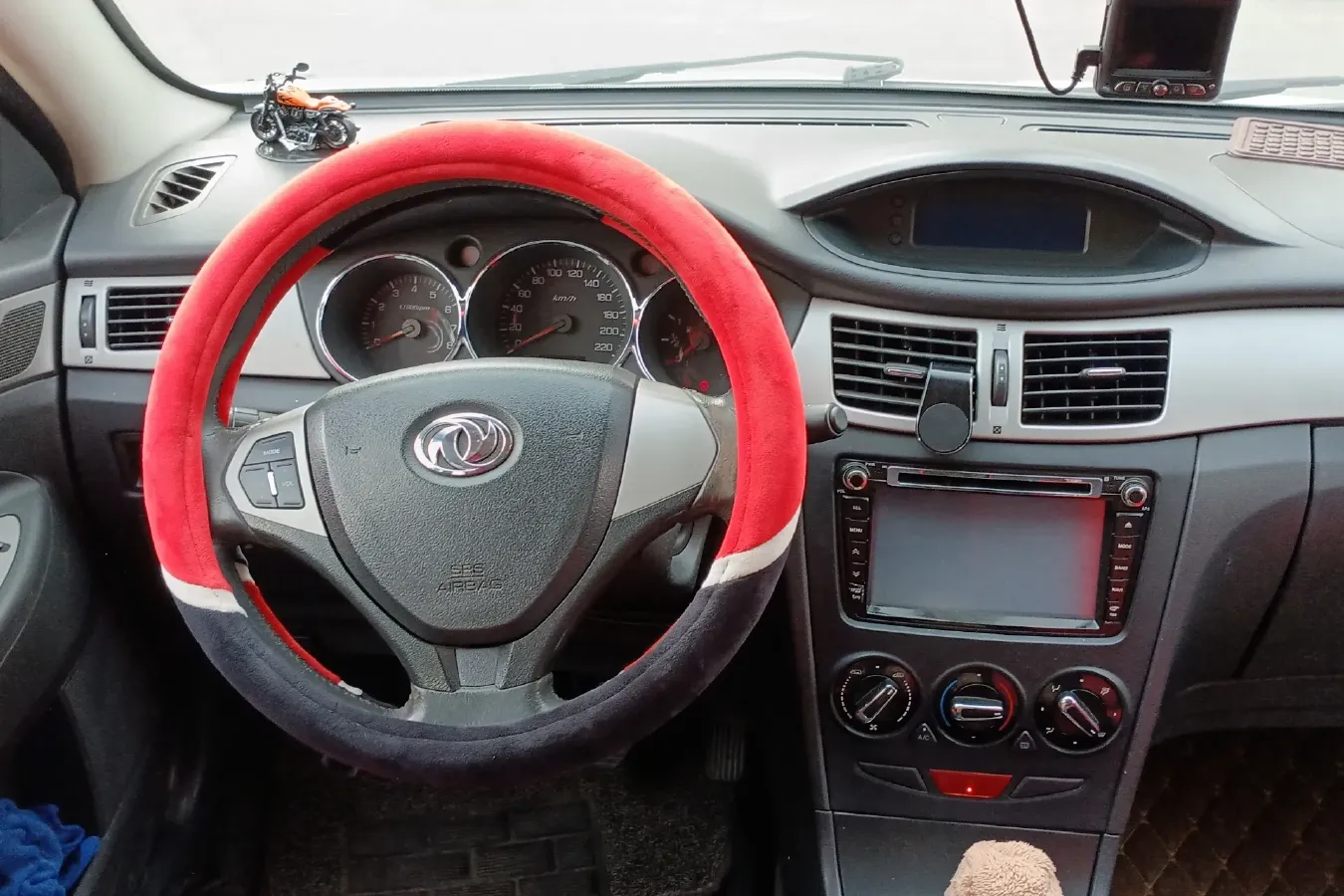 2012 DongFeng Aeolus H30 1.6L 106HP L4 5MT,autocango,china used car exporter,china ev exporter,chinese used car exporter,chinese used ev exporter