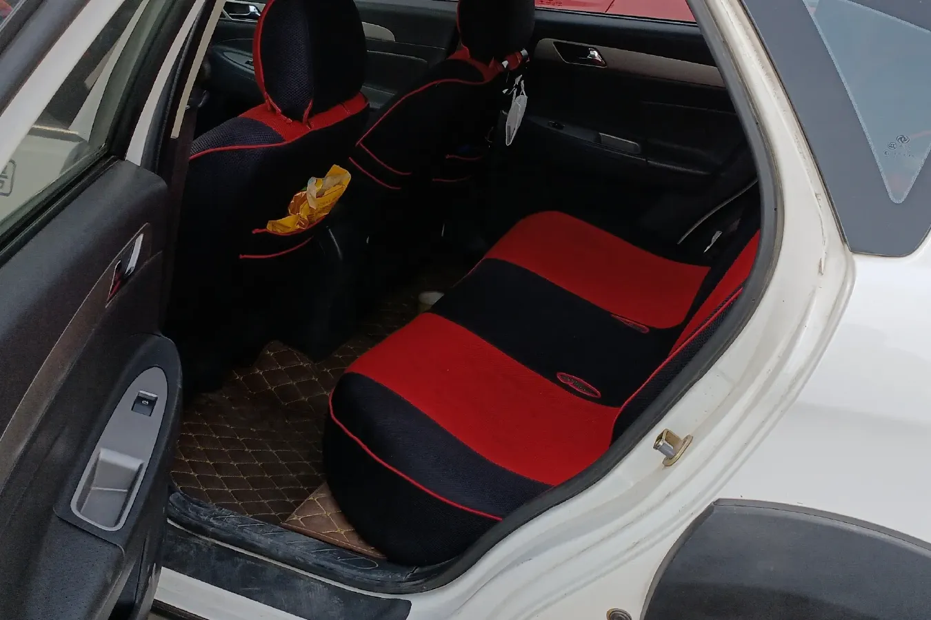 2012 DongFeng Aeolus H30 1.6L 106HP L4 5MT,autocango,china used car exporter,china ev exporter,chinese used car exporter,chinese used ev exporter